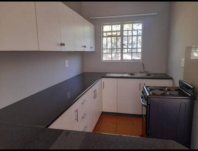 2 BEDROOM CLUSTER FOR SALE IN STANDERTON CENTRAL